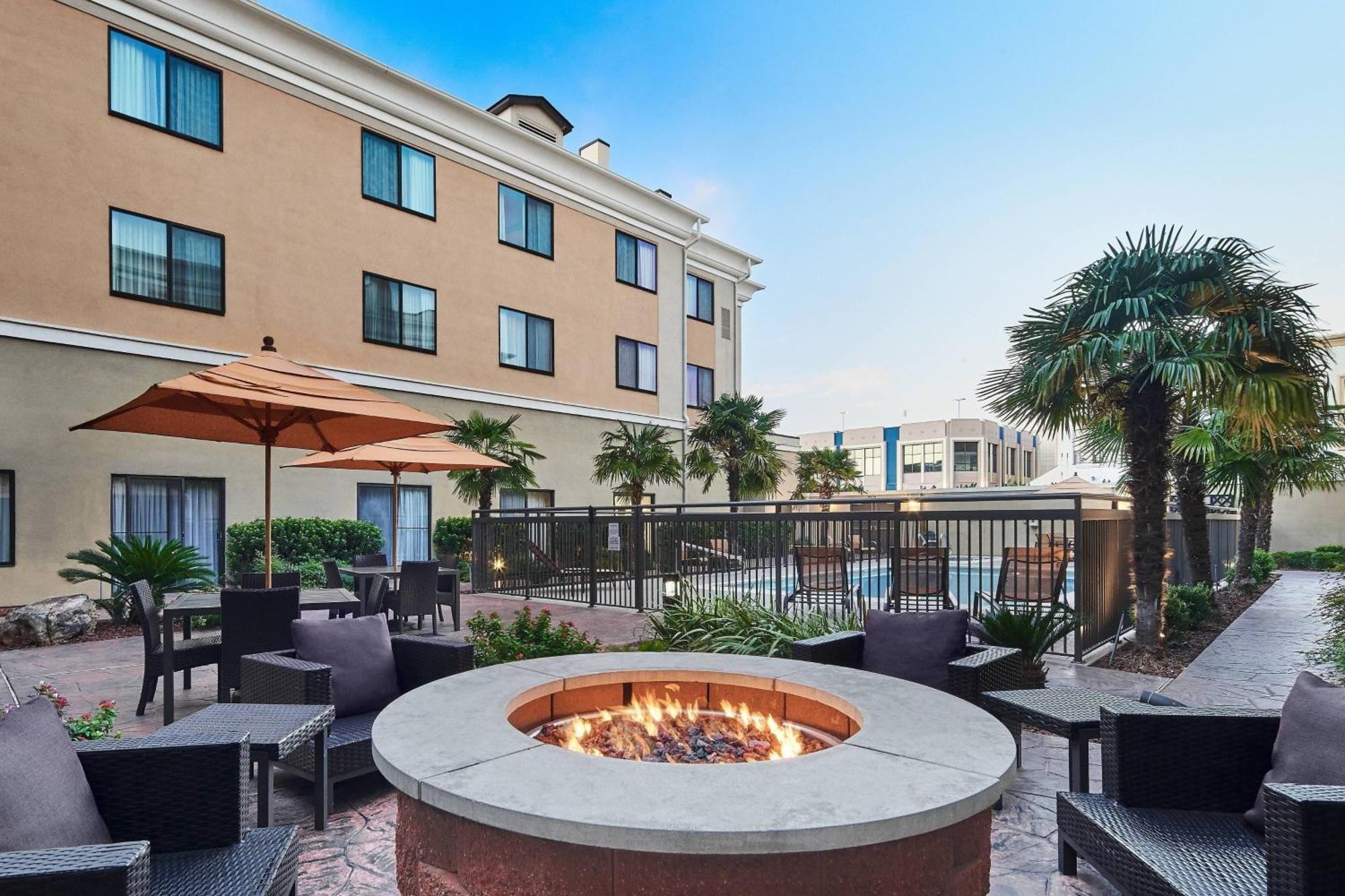 Courtyard Shreveport-Bossier City/Louisiana Boardwalk Exterior photo