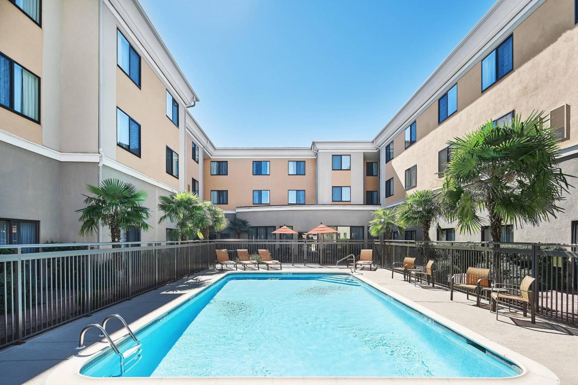 Courtyard Shreveport-Bossier City/Louisiana Boardwalk Exterior photo